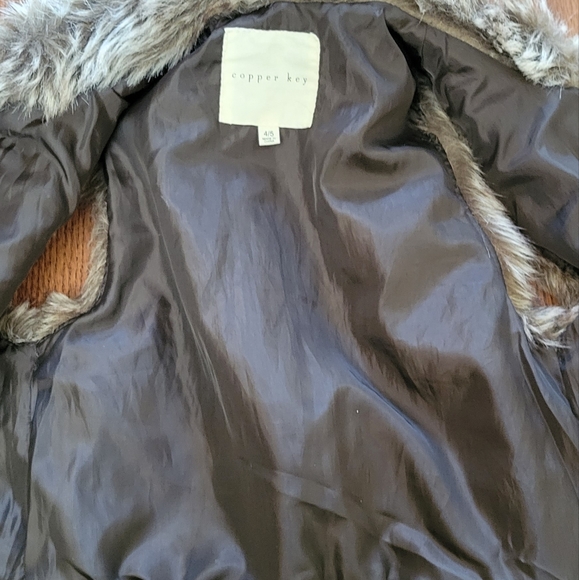 Copper key vest - Picture 4 of 5